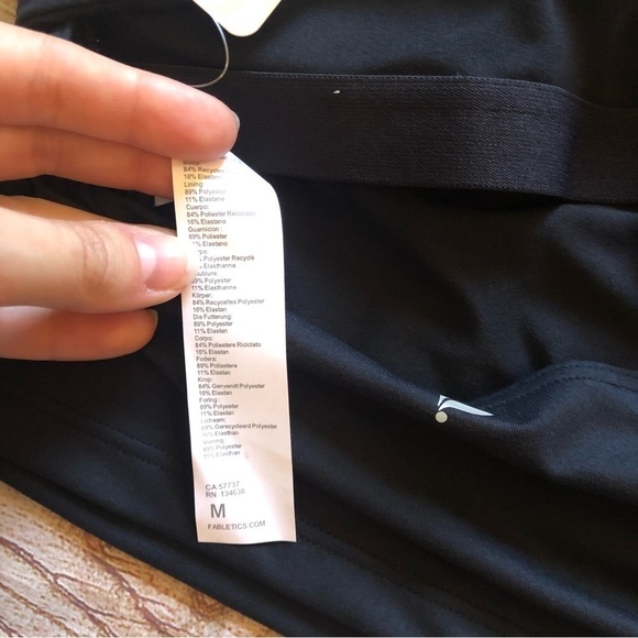 Oasis Twist Built In Bra Tank - Picture 4 of 6